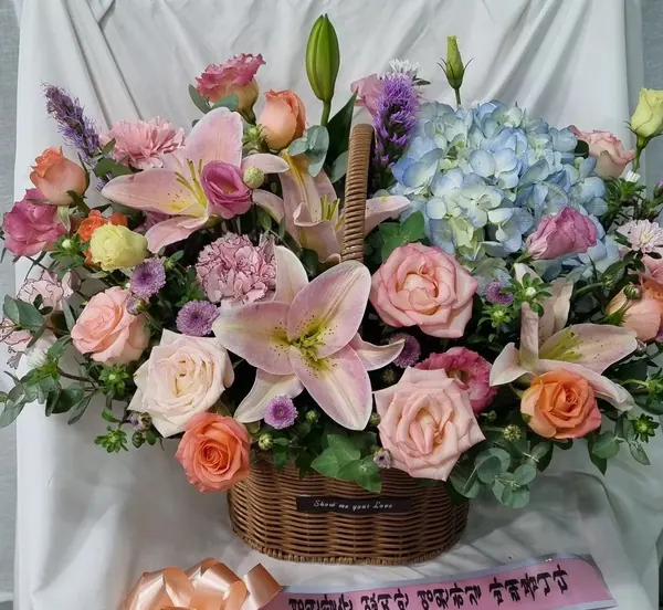 Why sky-blue bouquets are rare — an actual delivery photo of flowers Arrive in Bloom sent within Korea